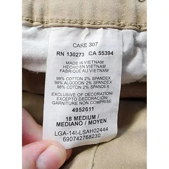 Lee Style Up Khaki Pull-On pants Plus Size 18M, Inseam 30" - Picture 4 of 6